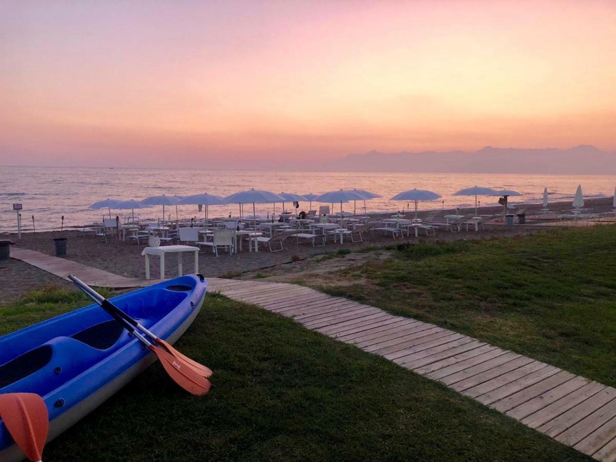 Sunrise Accessible Resort Battipaglia Exterior foto