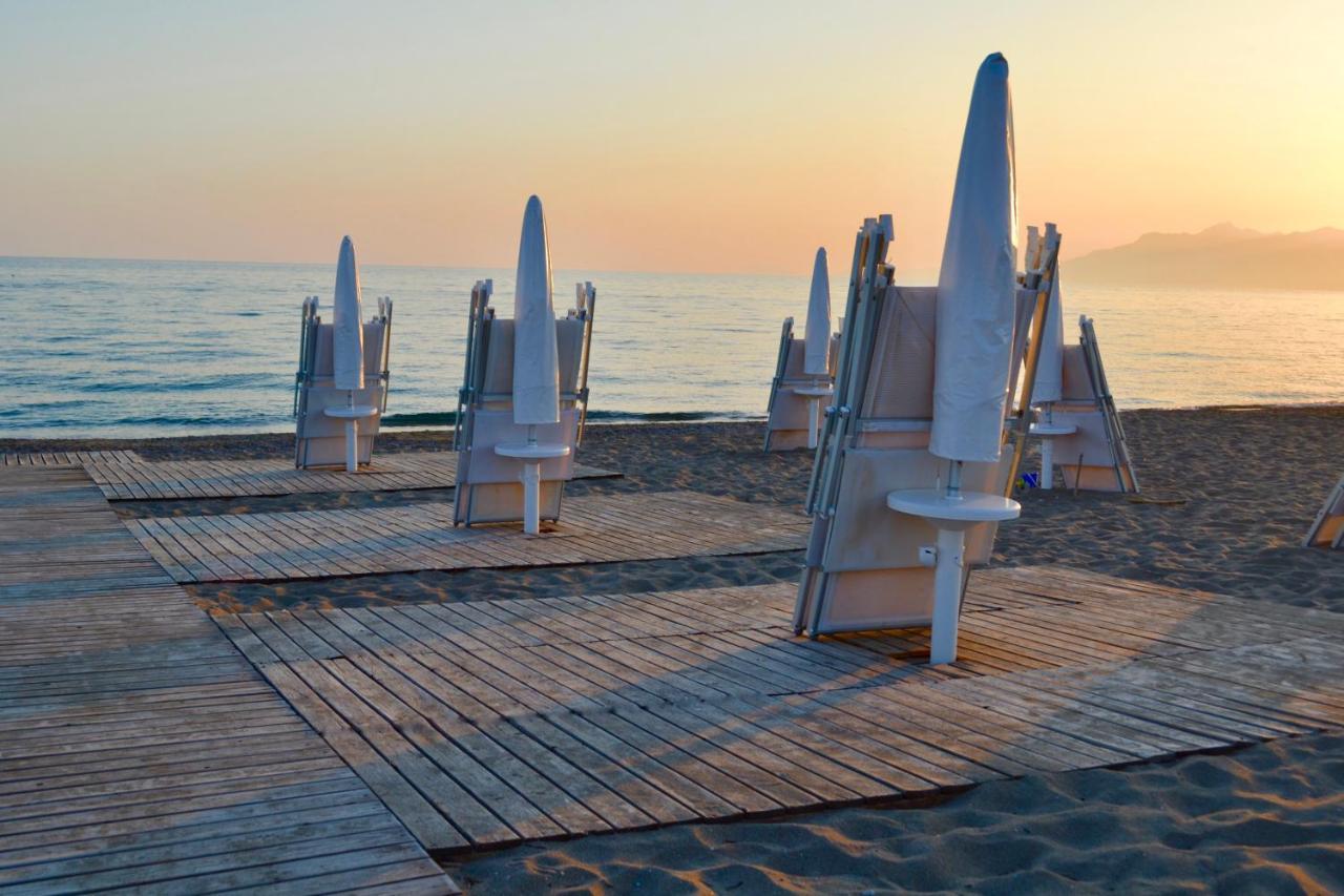 Sunrise Accessible Resort Battipaglia Exterior foto